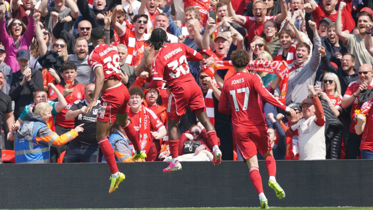 Foto: Gol Enzo Fernandez Tunda Liverpool Amankan Tiket Liga Champions Musim Depan