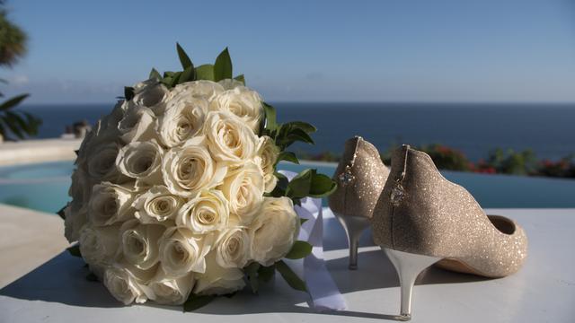 Wujudkan Pernikahan Romantis dan Intim di Karma Kandara