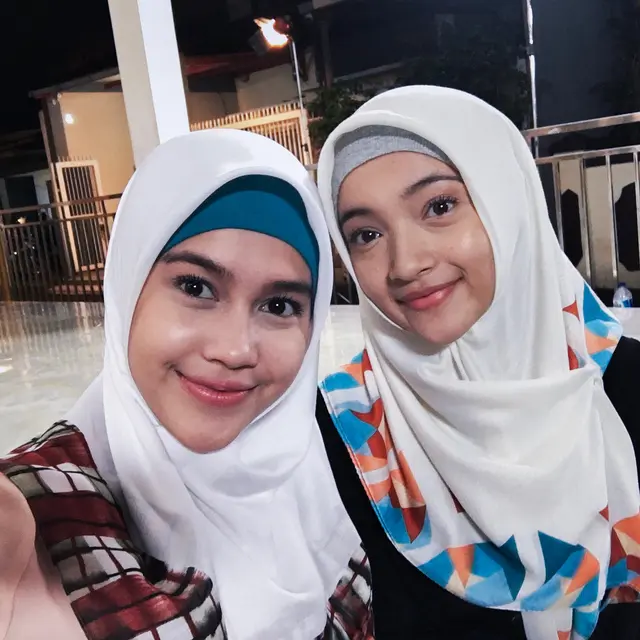 6 Potret Megan Domani Pakai Hijab, Makin Anggun