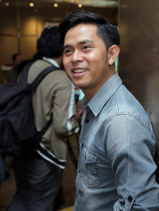 Cakra Khan