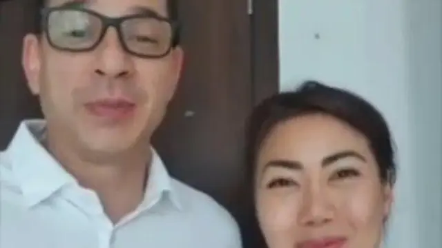 Ari Wibowo dan istrinya Inge Anugrah