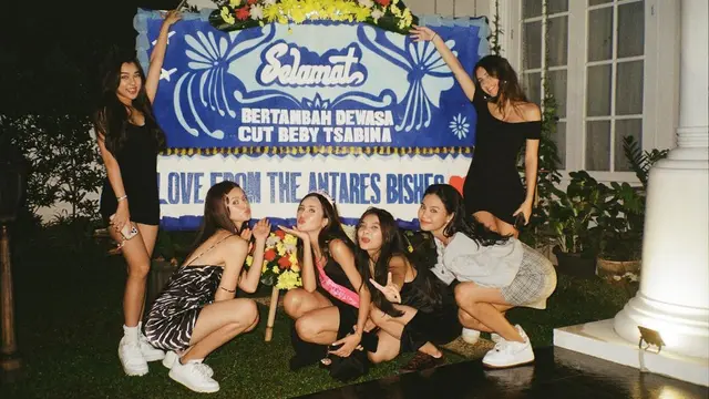 Tampil Bak Princess, Ini 7 Momen Ulang Tahun Beby Tsabina Ke-19