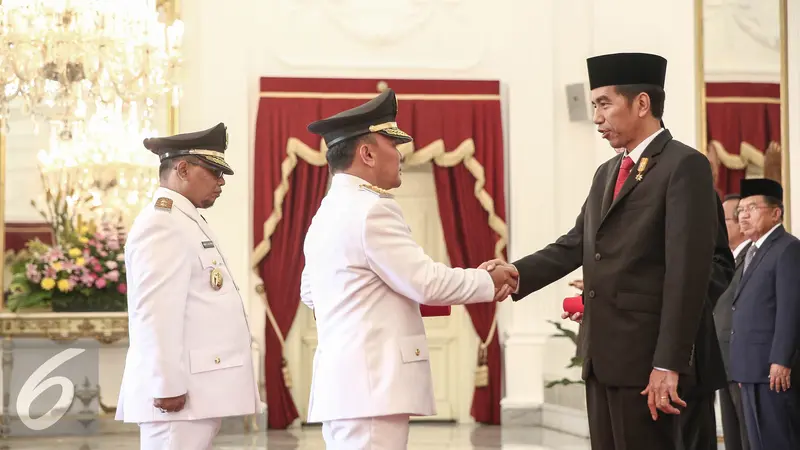 20160525- Jokowi Serahkan Surat Petikan-Jakarta-Faizal Fanani