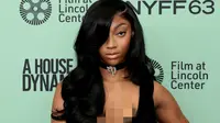 Angel Reese Bakal Jadi Atlet Pertama yang Jalan di Runway Victoria's Secret Fashion Show 2025