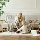 Rumah bisa menjadi tempat bermain paling ajaib yang mampu mengasah daya imajinasi anak. [Dok/Pexels.com/Mikhail Nilov].