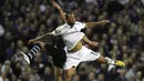 4. Moussa Dembele, wonderkid bekas pemain Tottenham yang kini merumput di Fulham ini menjadi incaran Liverpool menurut Daily Mail. Pria Belgia itu mencetak 13 gol dari 36 laga musim ini. (AFP/Ian Kington)
