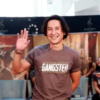 Tokoh Hasmono dalam film besutan Fajar Nugros itu mengharuskan Agus Kuncoro untuk memiliki kepribadian ganda. (Wimbarsana/Bintang.com)