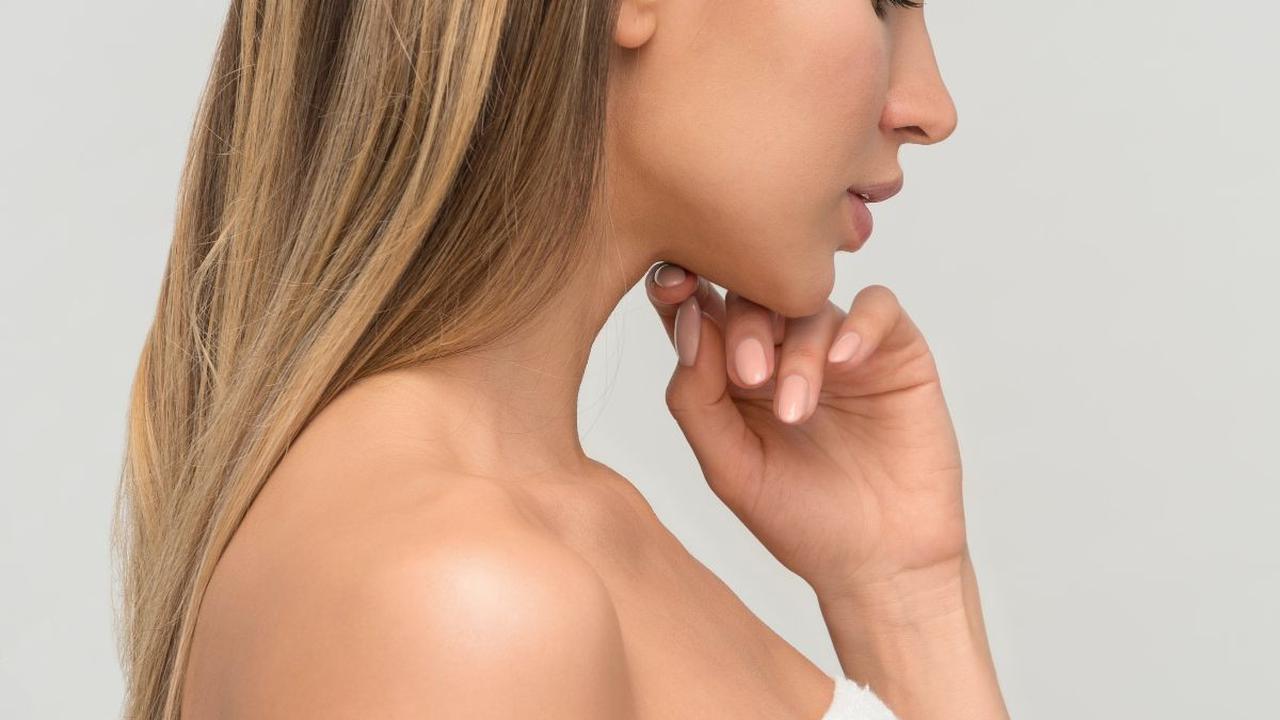 <b>7 Tips Perawatan Rambut Kering dan Kusam yang Direkomendasikan</b>