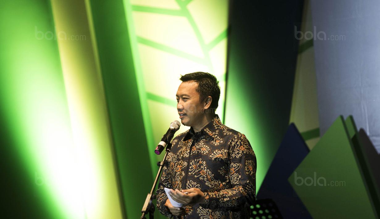 Menpora, Imam Nahrawi, memberikan sambutan saat Anugerah Leganda Olahraga di Hotel Bidakara, Jakarta, Rabu (13/12/2017). Sebanyak 286 atlet masing-masing mendapatkan 40 juta rupiah. (Bola.com/Vitalis Yogi Trisna)