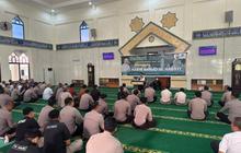 Polda Kepri Perkuat Spiritual Personel Melalui Peringatan Isra Mi'raj di Batam