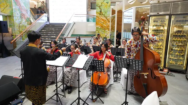 Snada Indonesia hadirkan harmoni musik megah dan budaya lintas generasi di panggung spektakuler.