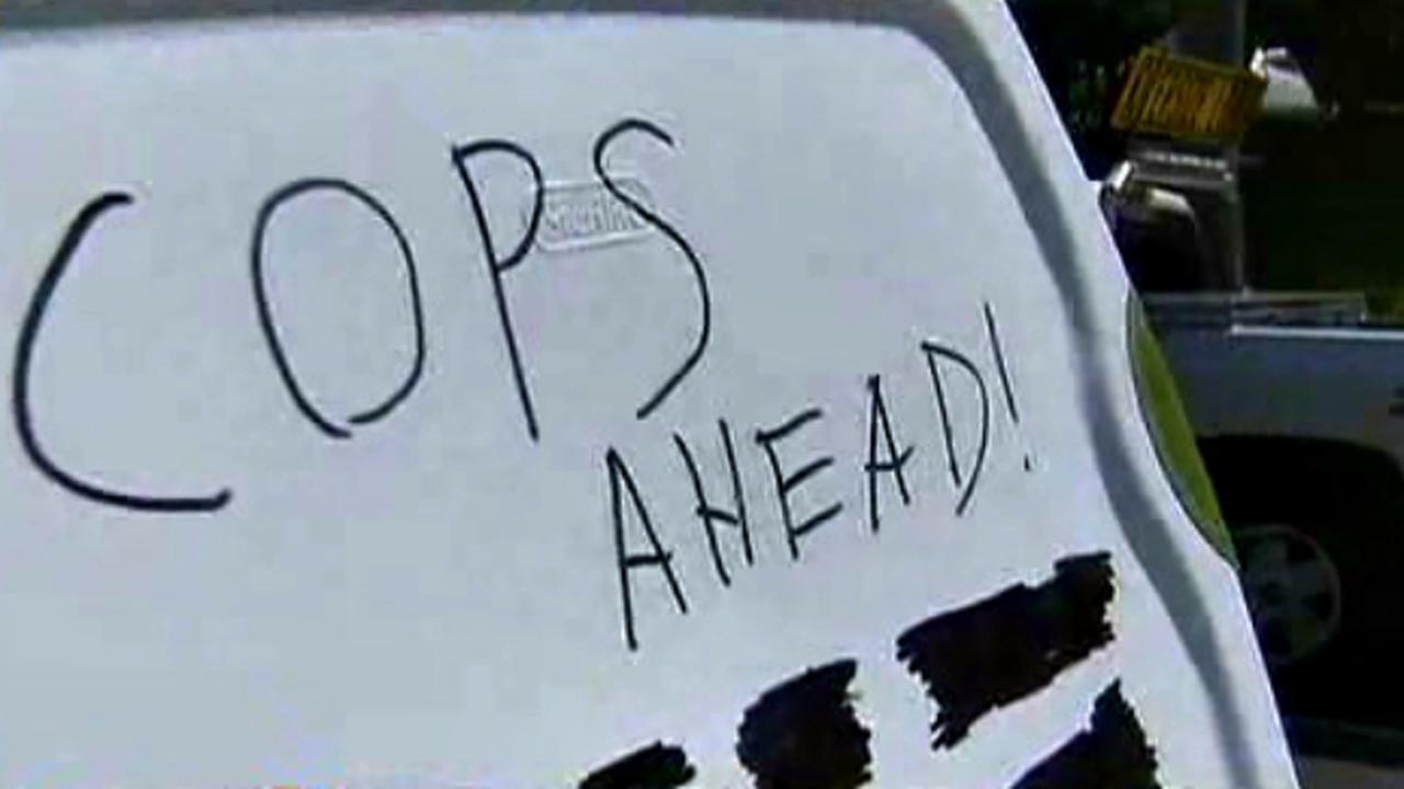 Dianggap Memajang Rambu Liar, Pria Ini Dikenakan Denda