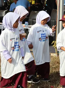 Pentingnya membangu kebiasaan makan positif di rumah (Sakatonik ABC)