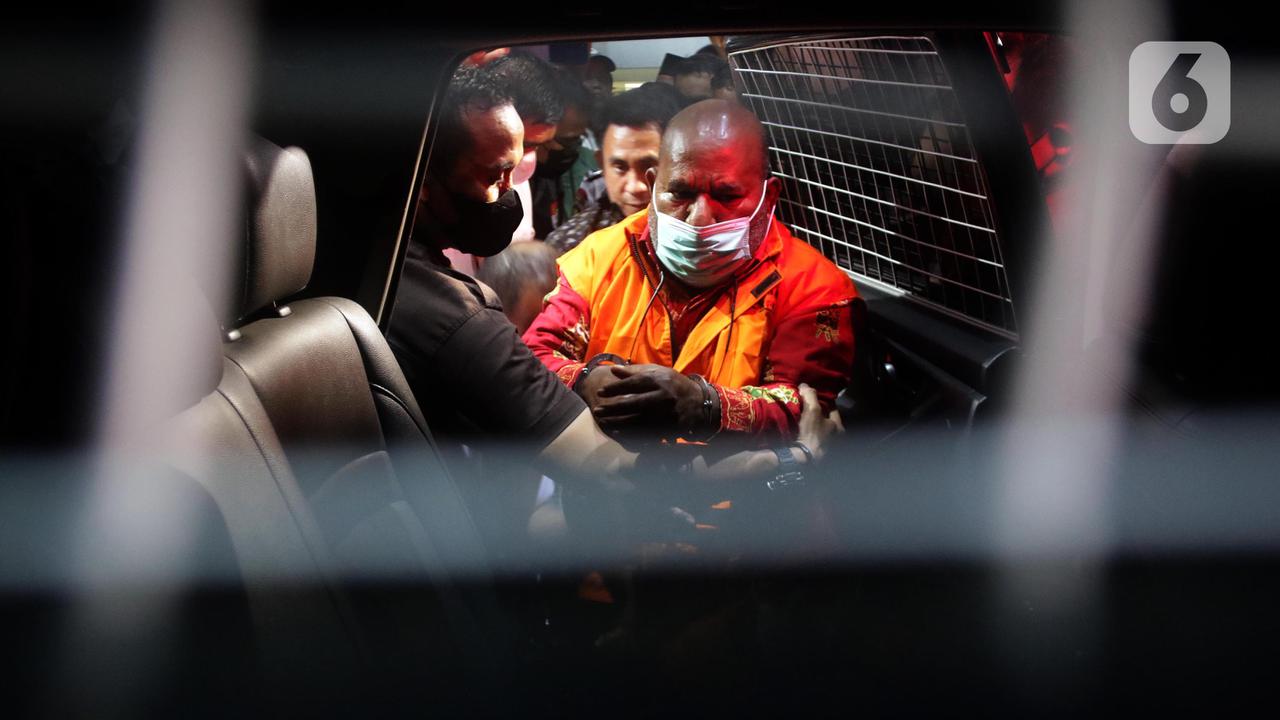 Gubernur Papua nonaktif Lukas Enembe Resmi Huni Rutan KPK