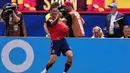 Pemain Spanyol Fabian Ruiz melakukan selebrasi setelah mencetak gol pembuka timnya selama pertandingan perempat final Piala Dunia sepak bola antara Spanyol dan Belgia di Inglewood, California, dekat Los Angeles, Jumat, 10 Juli 2026. (AP Photo/Mark J. Terrill)