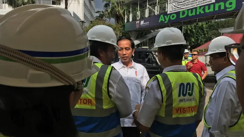 Presiden Jokowi menyambangi proyek MRT di Bundaran HI