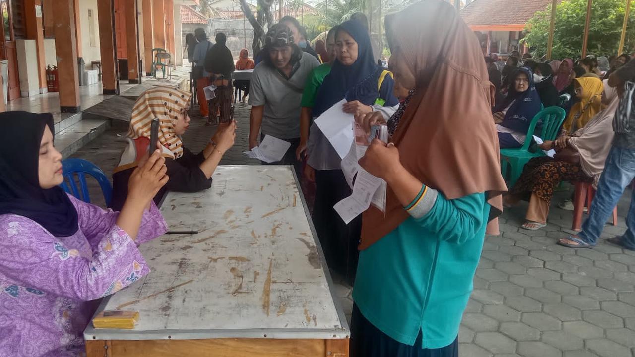 Cara Cek Penerima BLT Jakarta Rp900.000, Cukup dengan NIK KTP