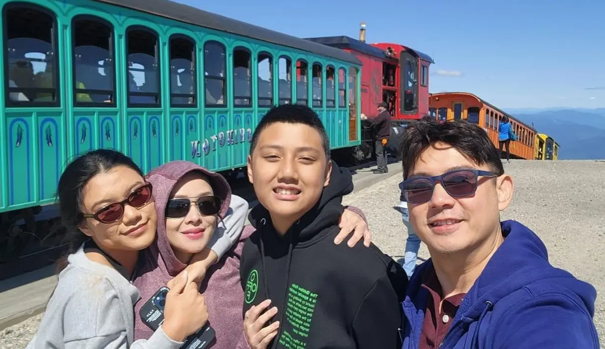 (Instagram/terryputri)