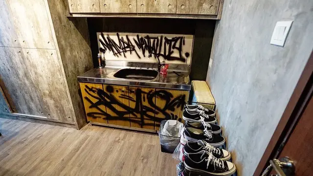 7 Potret Apartemen Kemal Palevi, Minimalis dan Penuh Graffiti