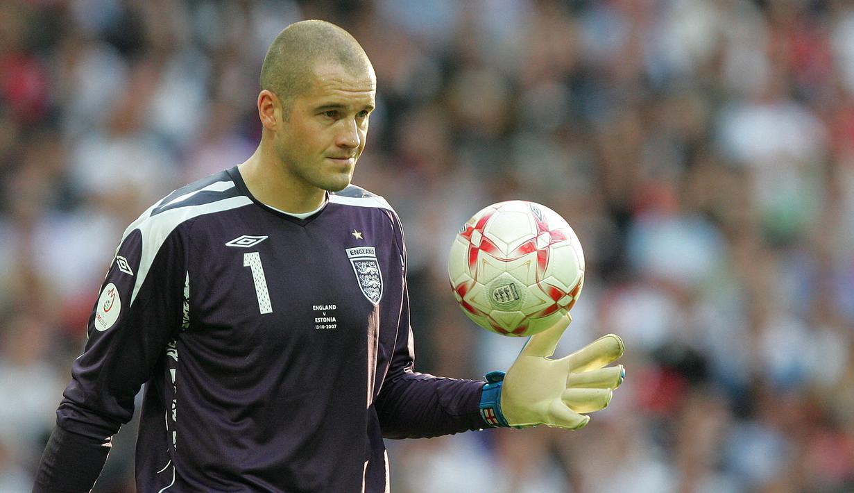 Paul Robinson menjadi kiper dengan torehan assist terbanyak dalam sejarah Liga Inggris, yaitu 5 kali. Tak hanya itu, ia juga pernah mencetak satu gol sepanjang kariernya. Bermain selama hampir dua dekade, Robinson tercatat pernah membela tbeberapa tim, di antaranya Leeds United, Blackburn Rovers, hingga Tottenham Hotspur. (AFP/Carl De Souza)