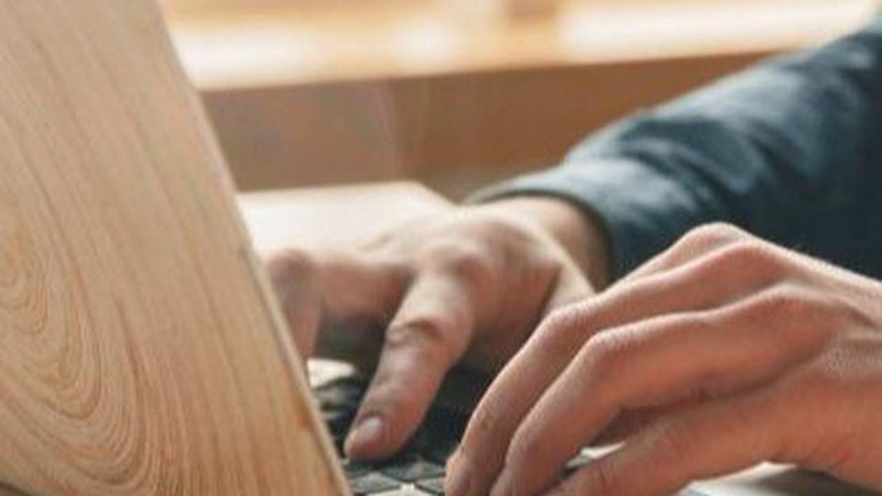 Artinya: Ya Allah, berilah padaku rezeki yang halal dan baik, serta pakaikanlah padaku segala perbuatan yang baik. <br><br>Ya Tuhanku, jadikanlah olehMu rezekiku itu paling luas ketika tuaku dan ketika lemahku.
