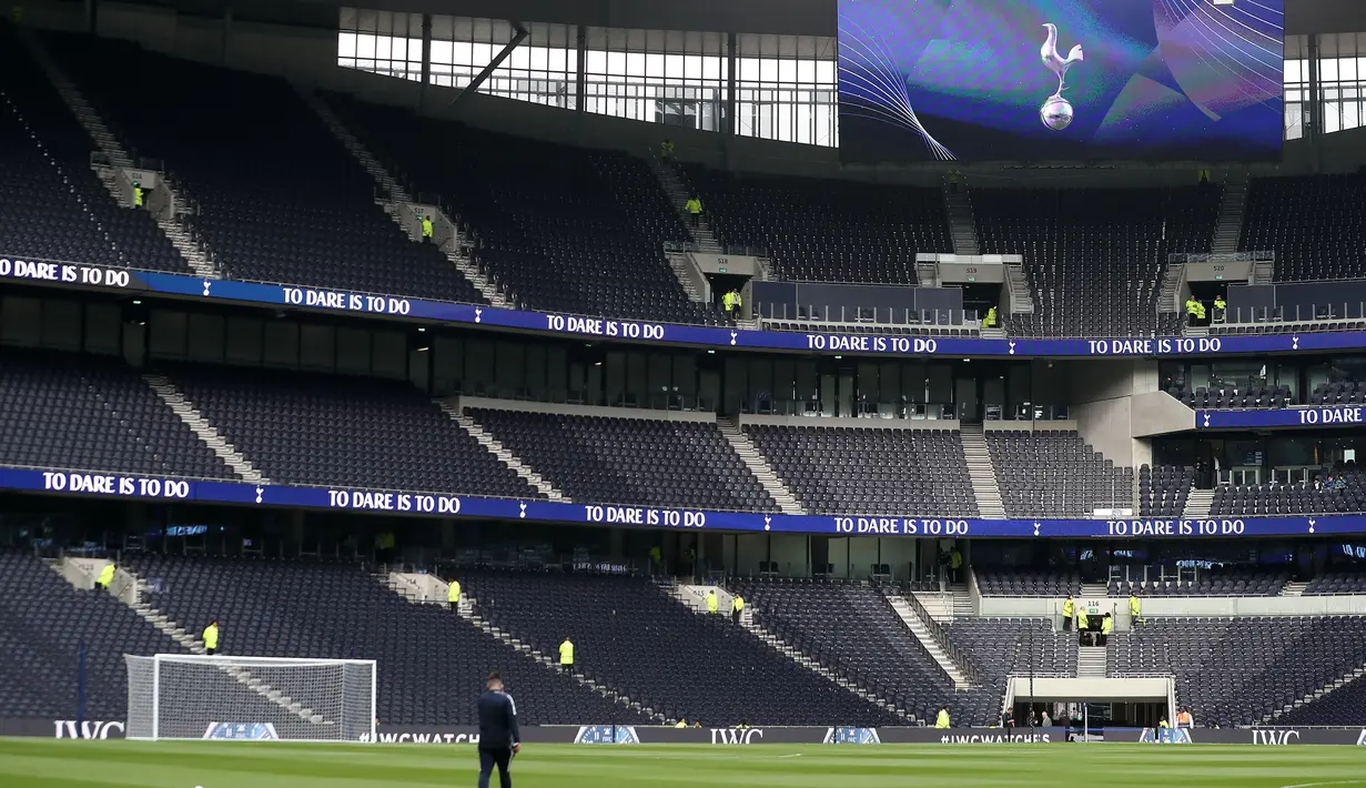 Pandangan umum Tottenham Hotspur Stadium menjelang laga persahabatan Spurs Legends melawan Inter Forever pada 30 Maret 2019. Stadion yang terletak di London Utara ini baru saja direnovasi dan ditingkatkan kapasitas penontonnya dari 36,240 menjadi 62,062 pada tahun 2019. (AFP/Daniel Leal)
