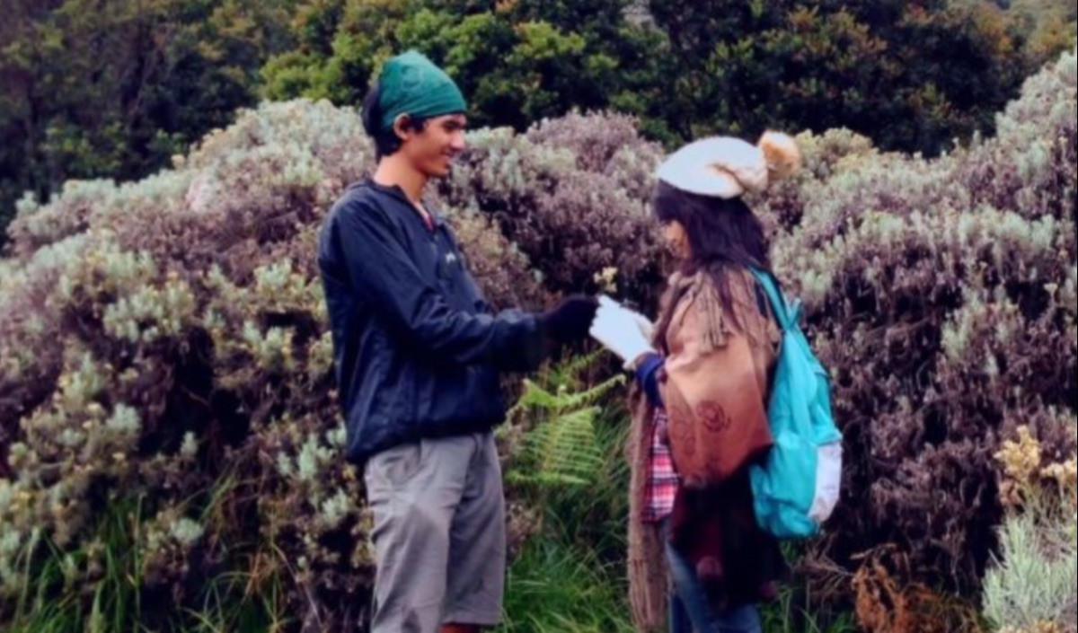 Hobi Traveling Sejak Pacaran