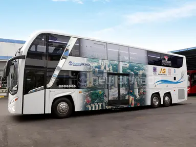 New Armada Highlander merupakan salah satu bus double decker mereka. Saat ini terdapat satu armada Trans Jakarta yang menggunakan model ini sebagai bus city tour. (Source: Twitter/@armadakaroseri)
