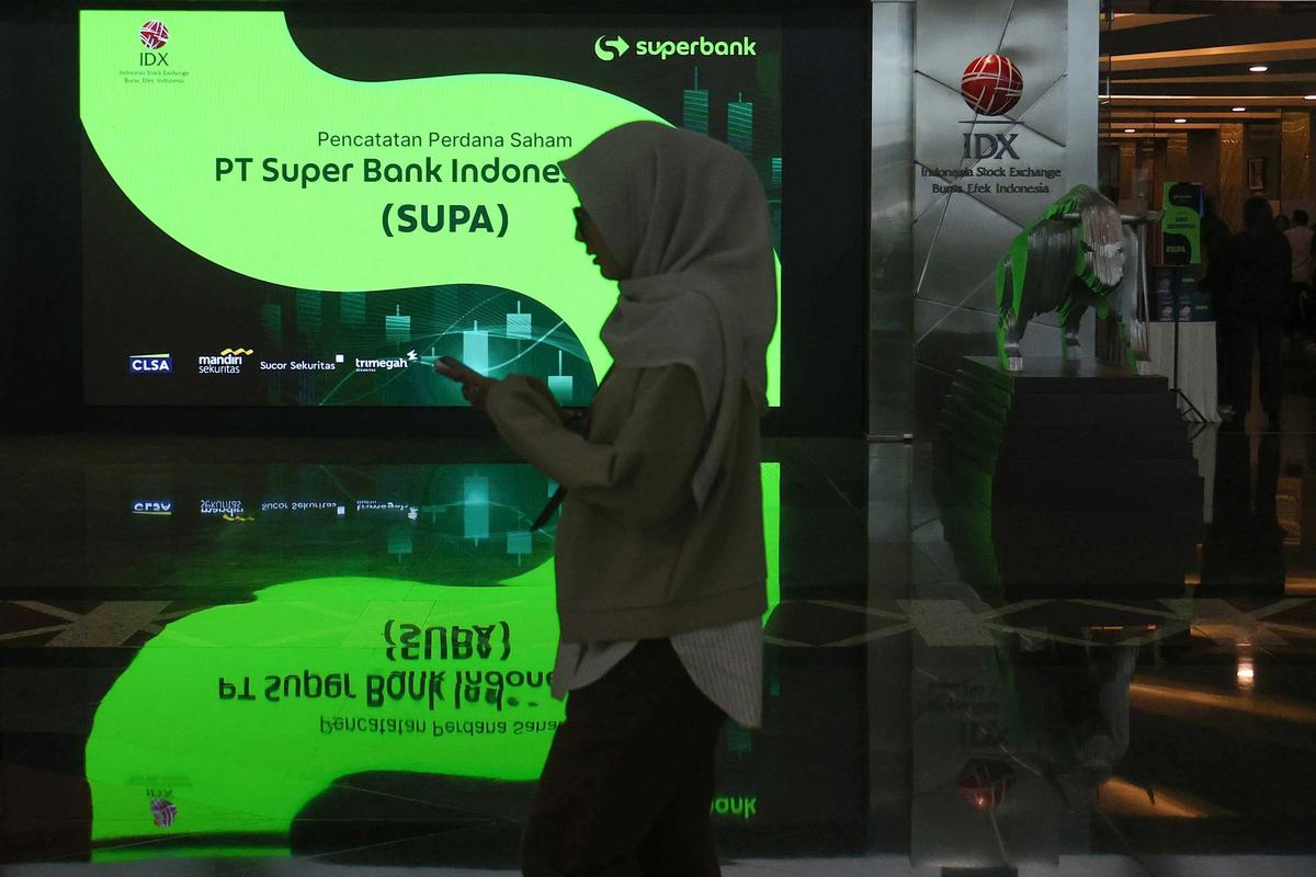 FOTO: Superbank Resmi Melantai di Bursa Efek Indonesia