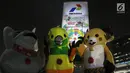 Tiga maskot Asian Games tampil di Gedung Utama Pertamina, Jakarta, Kamis (5/7). Maskot bernama Bhin-Bhin, Atung, dan Kaka itu juga tampil dalam video raksasa dari enam proyektor yang masing-masing berkemampuan 20 ribu lumens. (Liputan6.com/Arya Manggala)