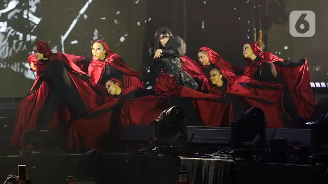 Konser Tunggal Lost in Harmony: Isyana Sarasvati Sukses Tampilkan Evolusi Bermusik