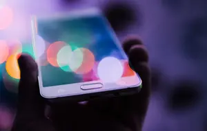 Panggilan Seluler atau WiFi, Mana yang Bikin Boros Baterai HP?