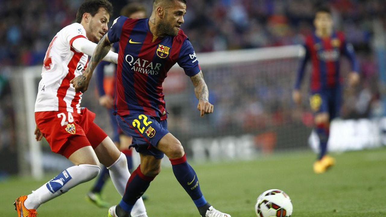 Dani Alves Ditawari Kontrak Baru, MU dan PSG Gigit Jari