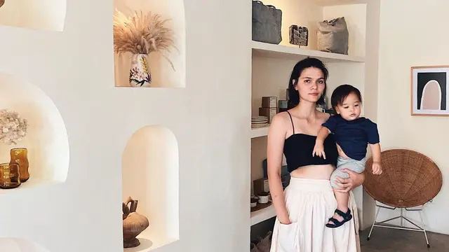 Potret gemas Kiko Sihombing anak Petra dan Aquila Firrina. (sumber: Instagram/petrasihombing)