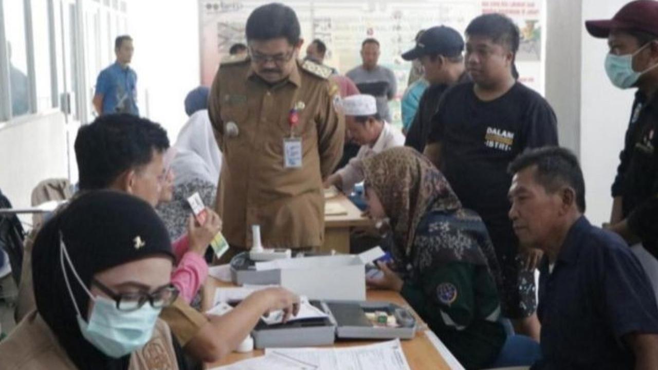 6 Rutinitas Pagi Sebelum Jam 9 untuk Perempuan 50+ agar Tetap Sehat dan Aktif