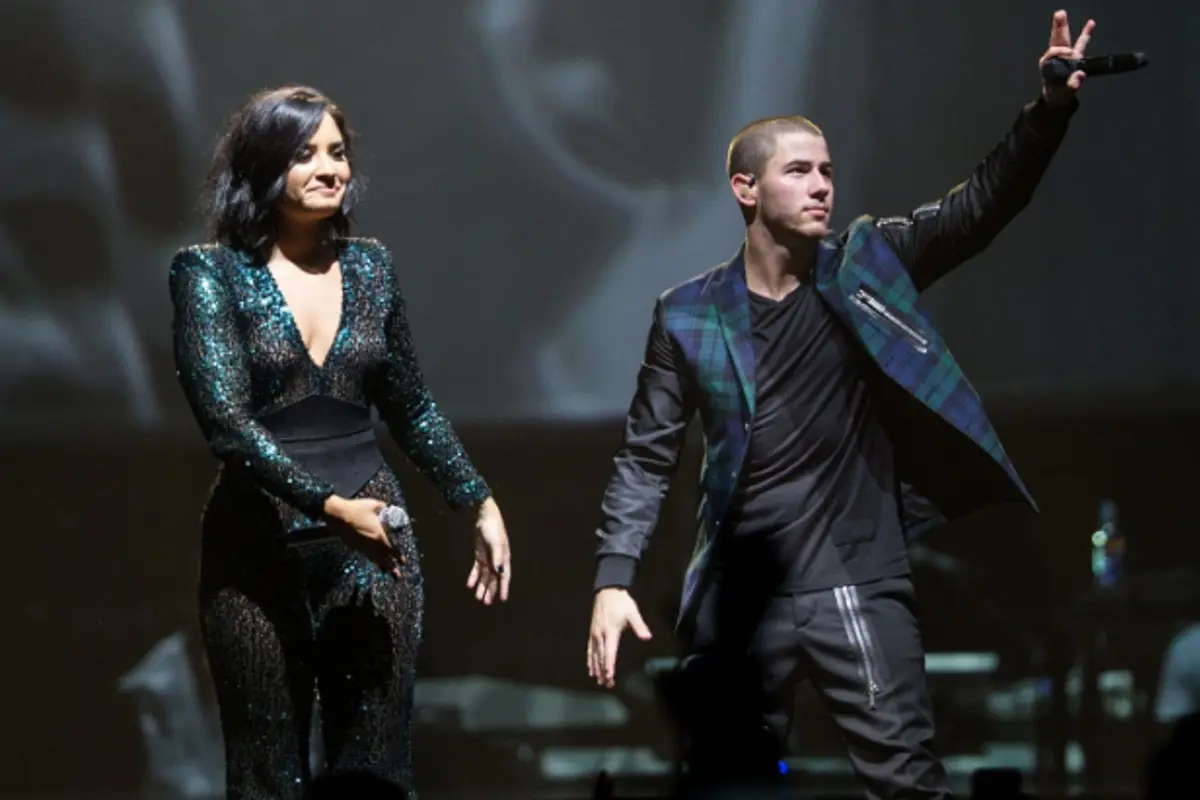 Nick Jonas dan Priyanka Chopra