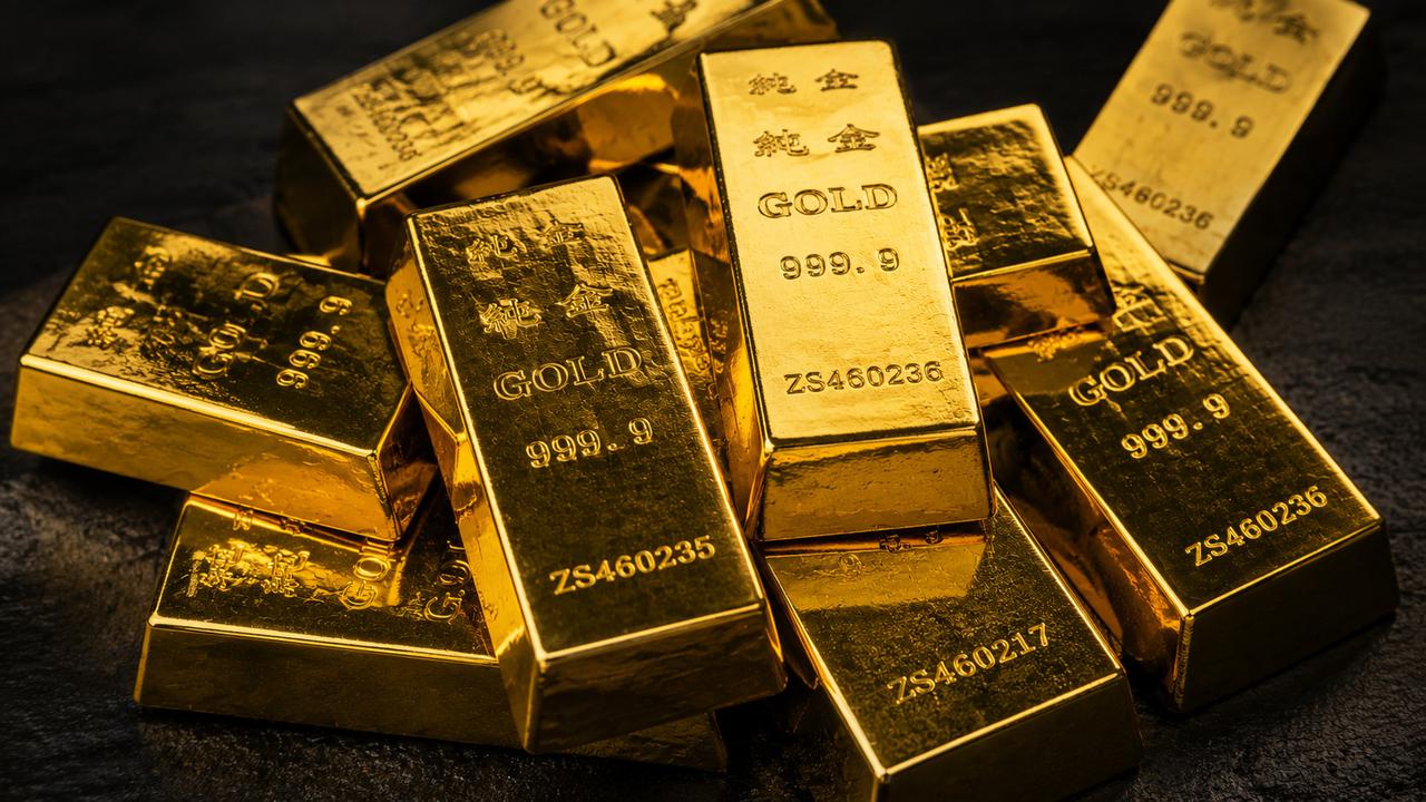 Warga RI Simpan Emas 1.800 Ton, Setara Separuh Cadangan Nasional