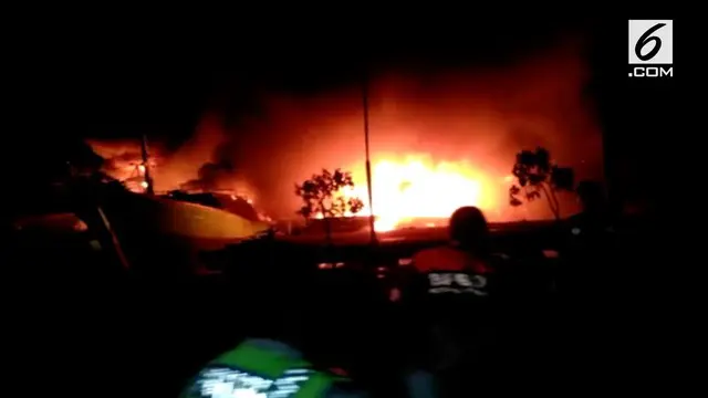 Pelabuhan Benoa, Bali kembali mengalami kebakaran. 39 kapal dilaporkan dilalap api hingga hangus.