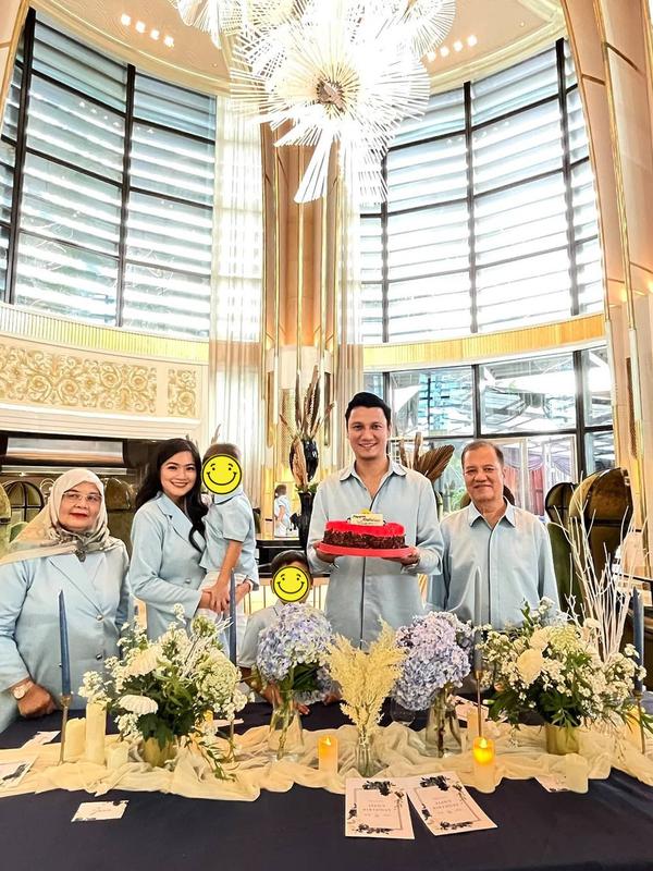 Momen Perayaan Ulang Tahun Christian Sugiono yang Ke-40. (Sumber: Instagram/csugiono dan Instagram/titi_kamall)