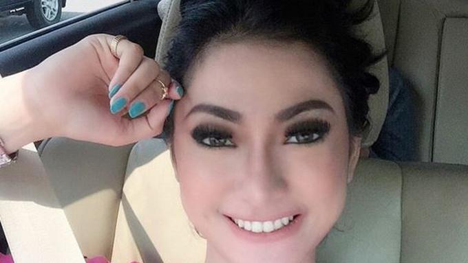 103 Hantu Budeg Amel Alvi Gratis