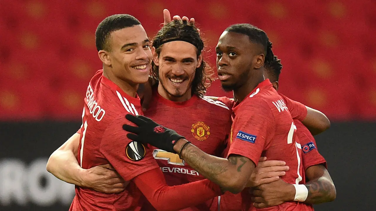 FOTO: Kembali Menang 2-0 atas Granada, Manchester United Tantang AS Roma di Semifinal Liga Europa - Edinson Cavani
