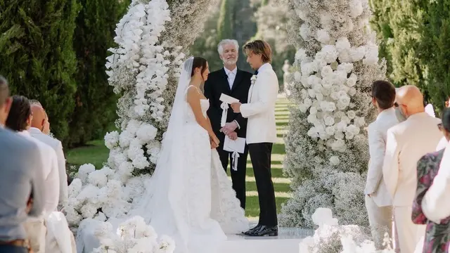 Matthew Modine menjadi penghulu di acara pernikahan Millie Bobby Brown dan Jake Bongiovi (Instagram/@jakebongiovi)