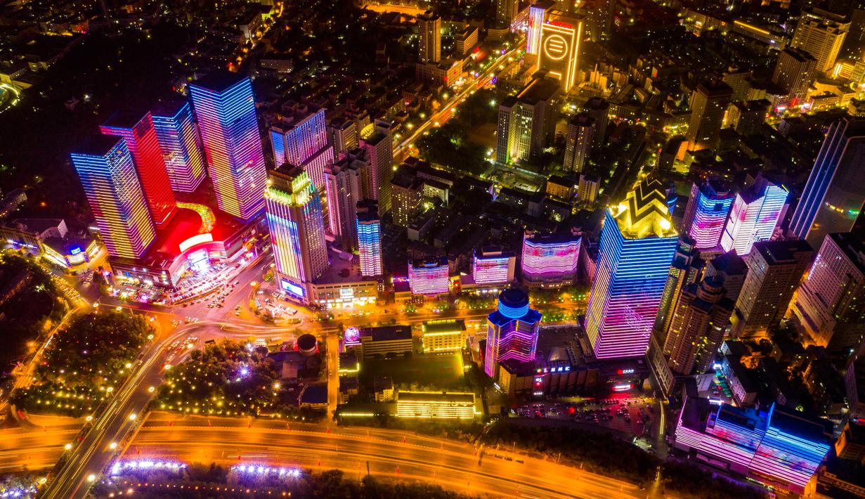 FOTO Potret  Kota Urumqi di Xinjiang Kala Malam  Hari  