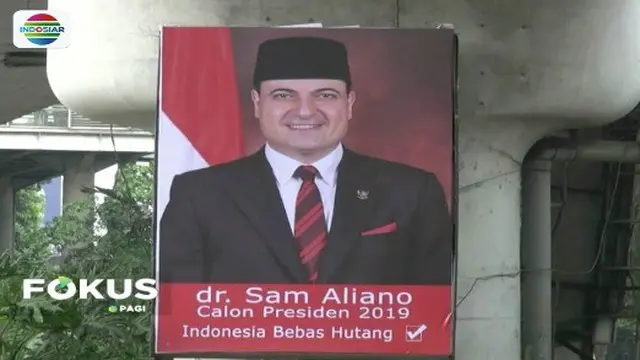 Baliho WNA asal Turki bernama Sam Aliano, yang akan maju dalam Pilpres 2019 terpasang di kawasan Tebet, Jaksel. Dalam janji politiknya ia akan menghapus utang Indonesia dan menggratiskan biaya umrah untuk warga negara Indonesia.