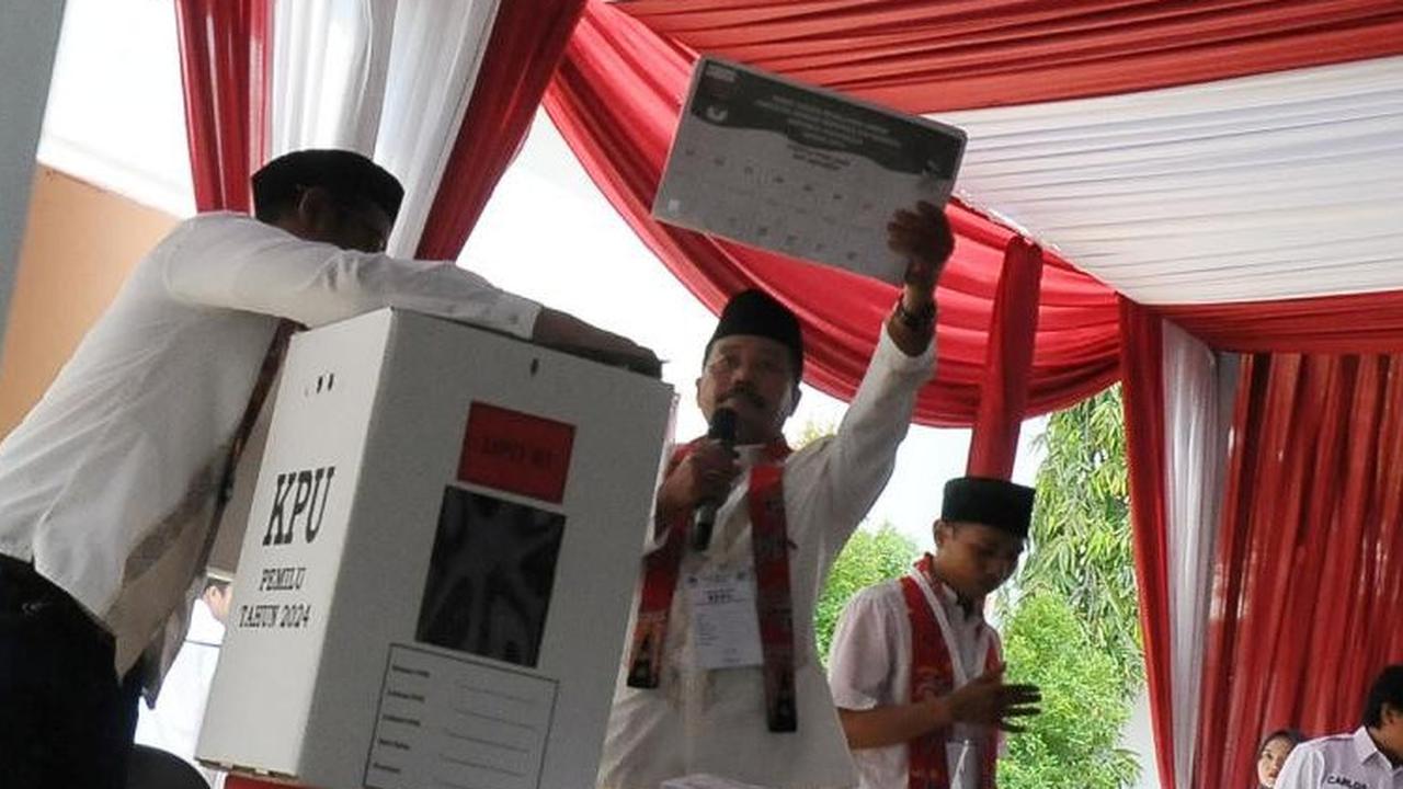 Simulasi ini juga dilakukan untuk penyederhanaan desain surat suara serta formulir pemilih dengan model baru yang akan digunakan dalam pemilu nanti.<br>