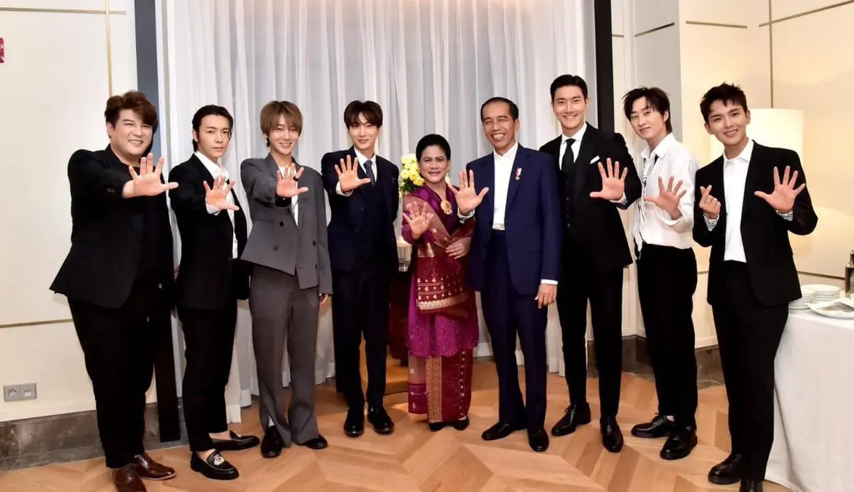 Dilasir dari Soompi, Jokowi memuji penampilan Super Junior pada penutupan Asian Games 2018. (Twitter/SujuFor_ELFindo)