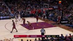 Atlanta Hawks mengalahkan Cleveland Cavaliers dengan skor 117-115 dalam lanjutan pertandingan NBA 2017-2018.