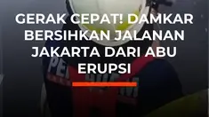 Petugas Gulkarmat Jakarta Utara menyemprot sejumlah jalan protokol untuk mengurangi dampak abu vulkanik Gunung Anak Krakatau. Warga juga diimbau menggunakan masker dan kacamata saat beraktivitas di luar rumah.
