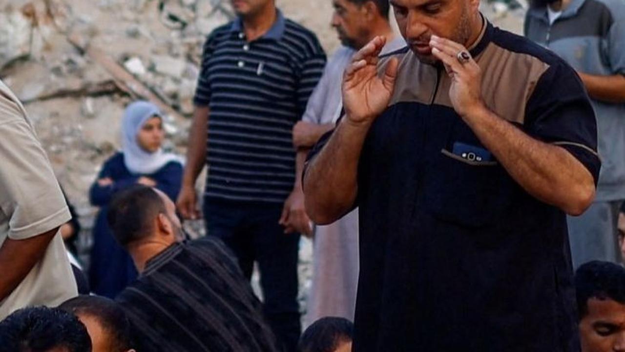 Meski demikian, militer Israel turut menekankan dalam sebuah pernyataan bahwa “tidak ada penghentian permusuhan di Jalur Gaza bagian selatan”.