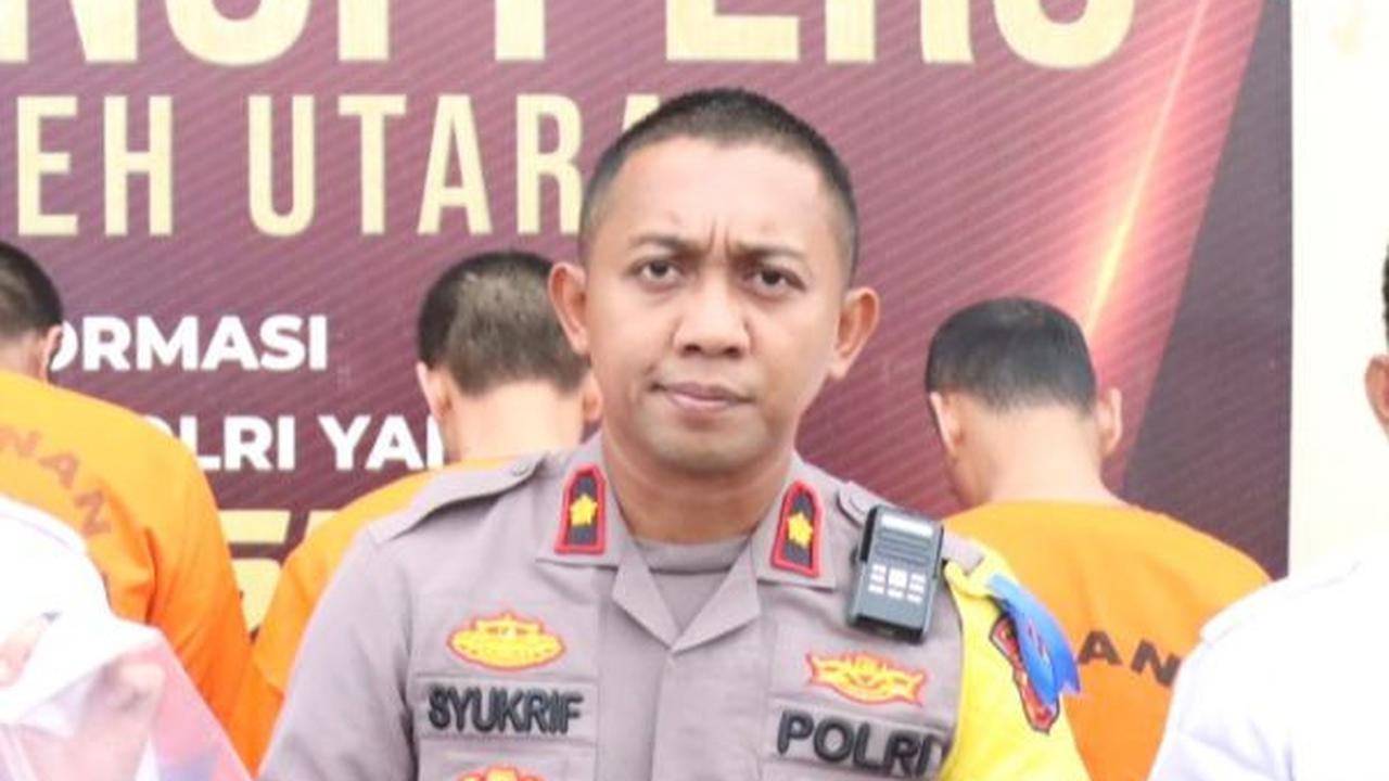 Menurutnya, lokasi transaksi antara tersangka muncikari dan korban dilakukan di lapangan Kota Lhoksukon, Aceh Utara. Sementara tempat persetubuhan terlarang itu bertempat di Terminal Kota Lhoksukon.
